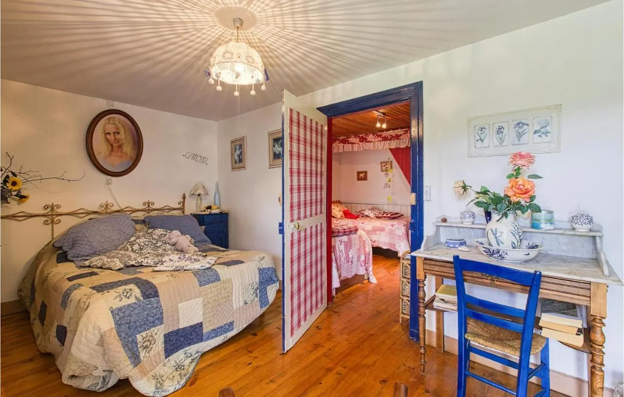 Cozy Home In Saint Laurent Dolt With Wifi 펜션 Saint-Laurent-dʼOlt